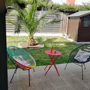 https://lovely-studio-garden-pres-des-plages-cagnes-sur-mer.fr-provencehotel.com
