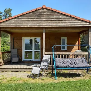Au Bord De L’eau Chalet