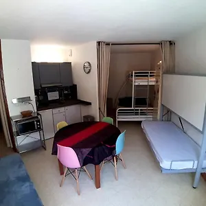 https://appartement-plein-sud-barges.midi-pyreneeshotels.com